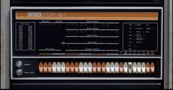 PDP-8'I ComputerCabinettGöttingen.jpg